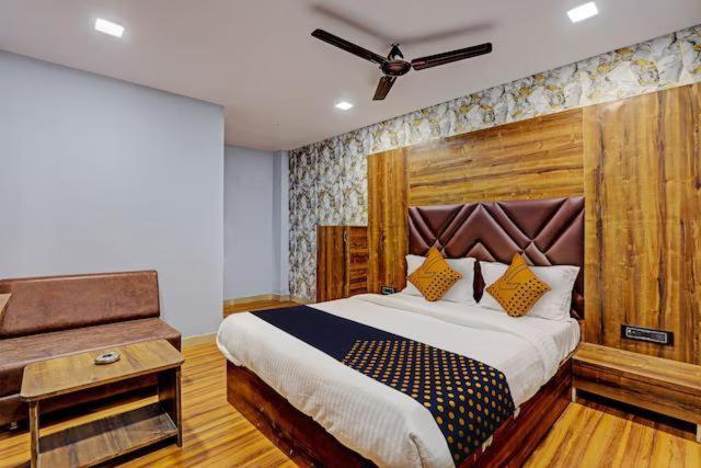 Hotel Mahi Watuwa Dış mekan fotoğraf